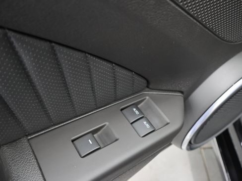 Used 2013 Ford Mustang Shelby GT500 image 31