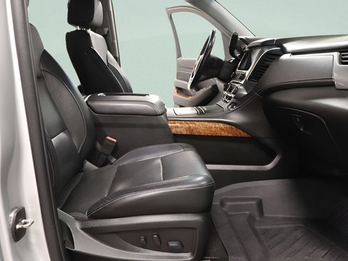 Used 2019 Chevrolet Tahoe Premier AWD/4WD image 37