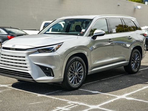 New 2026 Lexus TX 350 FWD image 3