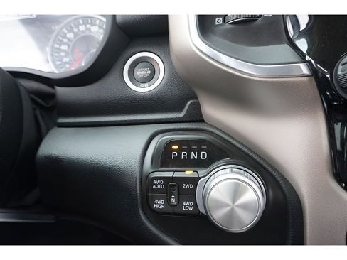 Used 2022 RAM 1500 Laramie AWD/4WD image 15