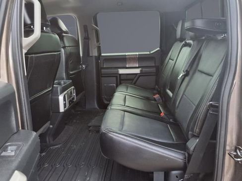 Used 2018 Ford F250 Lariat w/ Chrome Package image 6