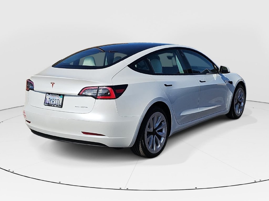 Used 2021 Tesla Model 3 Long Range AWD/4WD image 3