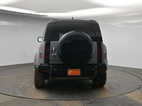 Used 2023 Land Rover Defender 110 X-Dynamic SE AWD/4WD image 4