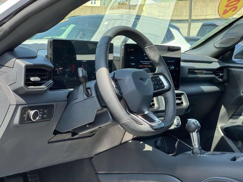 Used 2025 Ford Mustang Coupe RWD image 12