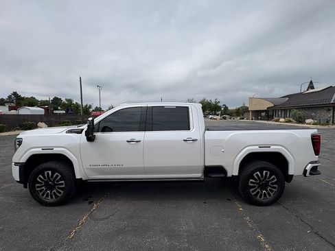 Used 2025 GMC Sierra 2500 Denali Ultimate AWD/4WD image 14