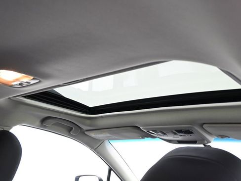 Used 2017 Subaru Outback 2.5i Limited w/ Popular Package #5 image 17