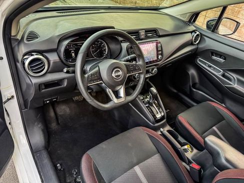 Used 2024 Nissan Versa SR image 5