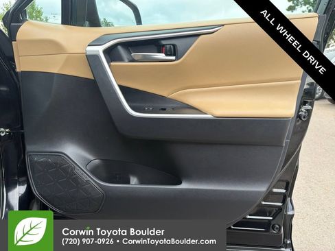 Used 2021 Toyota RAV4 XLE w/ XLE Grade Weather Package AWD/4WD image 10