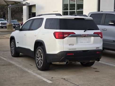 Used 2017 GMC Acadia SLT image 4