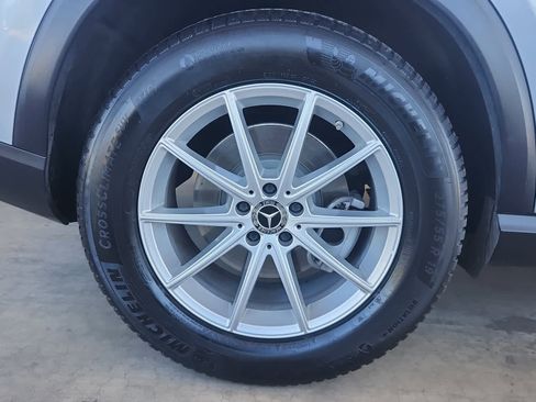 Used 2024 Mercedes-Benz GLE 450 4MATIC image 9