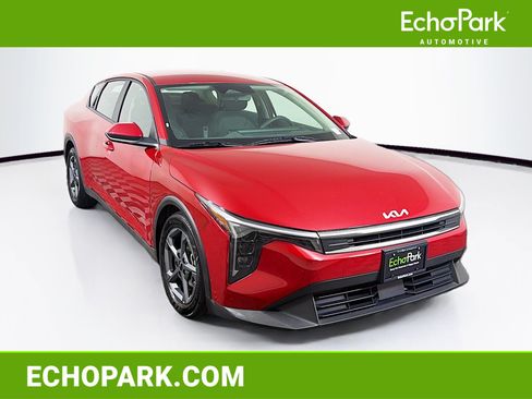 Used 2025 Kia K4 FWD image 1