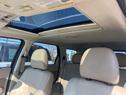Used 2011 Ford Escape XLT w/ Canadian Winter Pkg image 14