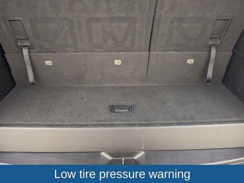 Used 2018 GMC Yukon SLE w/ SLE Value Package image 31