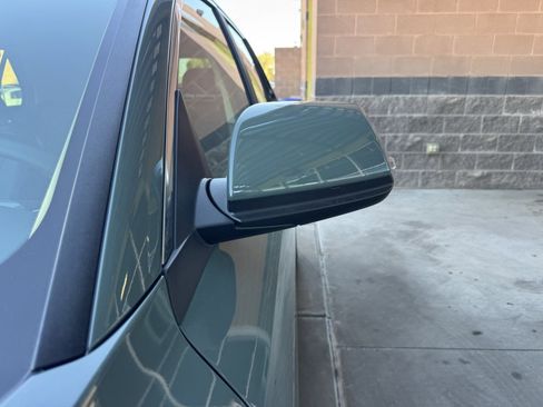 Used 2024 Kia Niro EX image 12