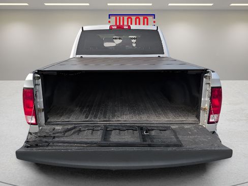 Used 2017 RAM 2500 Tradesman w/ Chrome Appearance Group AWD/4WD image 9