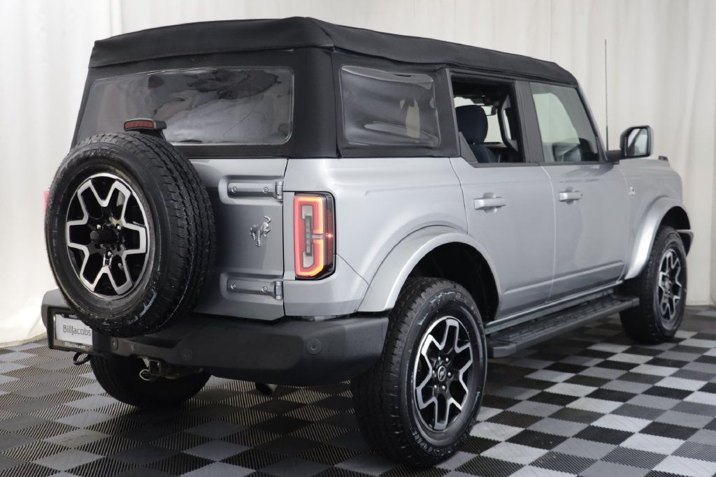Used 2023 Ford Bronco Outer Banks AWD/4WD image 19