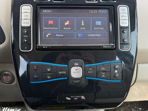 Used 2012 Nissan Leaf SL w/ Recycling/Organizational Pkg FWD image 26
