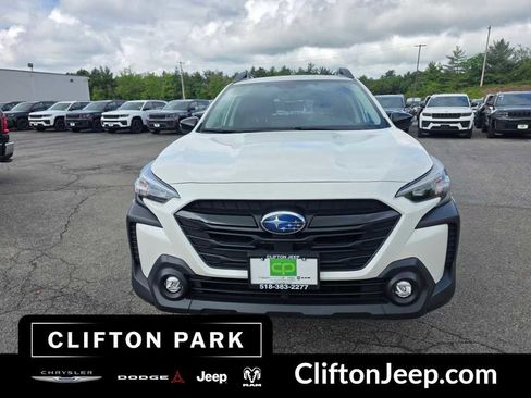 Used 2023 Subaru Outback Onyx Edition AWD/4WD image 2