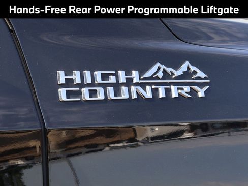 Used 2023 Chevrolet Tahoe High Country AWD/4WD image 10