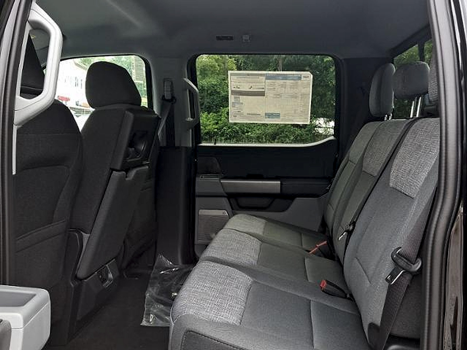 New 2026 Ford F250 XLT w/ XLT Premium Package AWD/4WD image 5