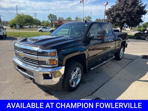 Used 2018 Chevrolet Silverado 2500 LT w/ LT Convenience Package AWD/4WD image 9