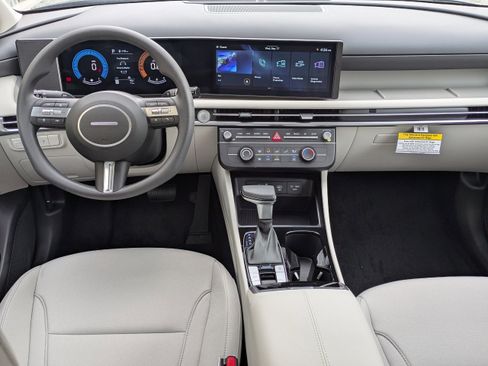 New 2026 Hyundai Tucson SE image 15