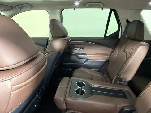 Used 2026 Honda Pilot Elite image 37