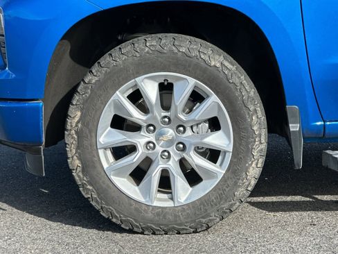 Used 2023 Chevrolet Silverado 1500 Custom image 25