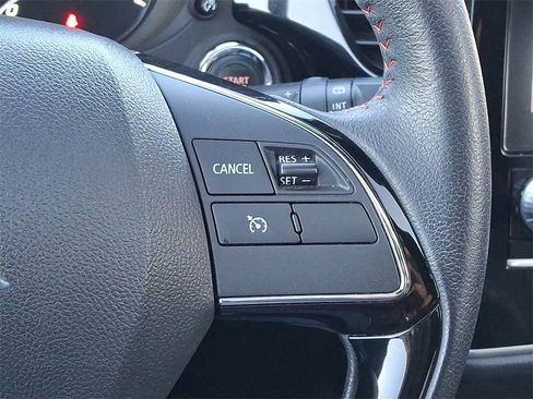 Used 2020 Mitsubishi Outlander SEL image 24