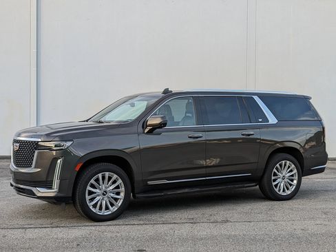Used 2021 Cadillac Escalade ESV Luxury AWD/4WD image 3
