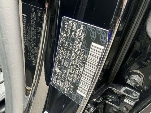 Certified 2023 Hyundai Venue SEL w/ Cargo Package image 16