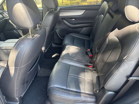 Used 2025 MAZDA CX-90 3.3 Turbo w/ Preferred Package AWD/4WD image 28