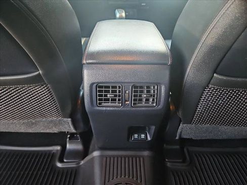 Used 2020 Toyota 4Runner TRD Off-Road Premium AWD/4WD image 17