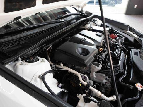Used 2021 Toyota Camry LE FWD image 25