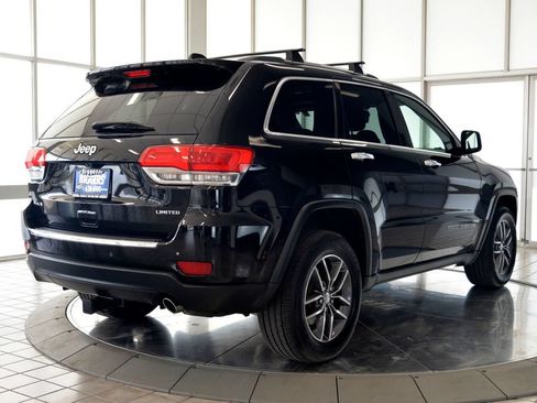 Used 2018 Jeep Grand Cherokee Limited AWD/4WD image 8