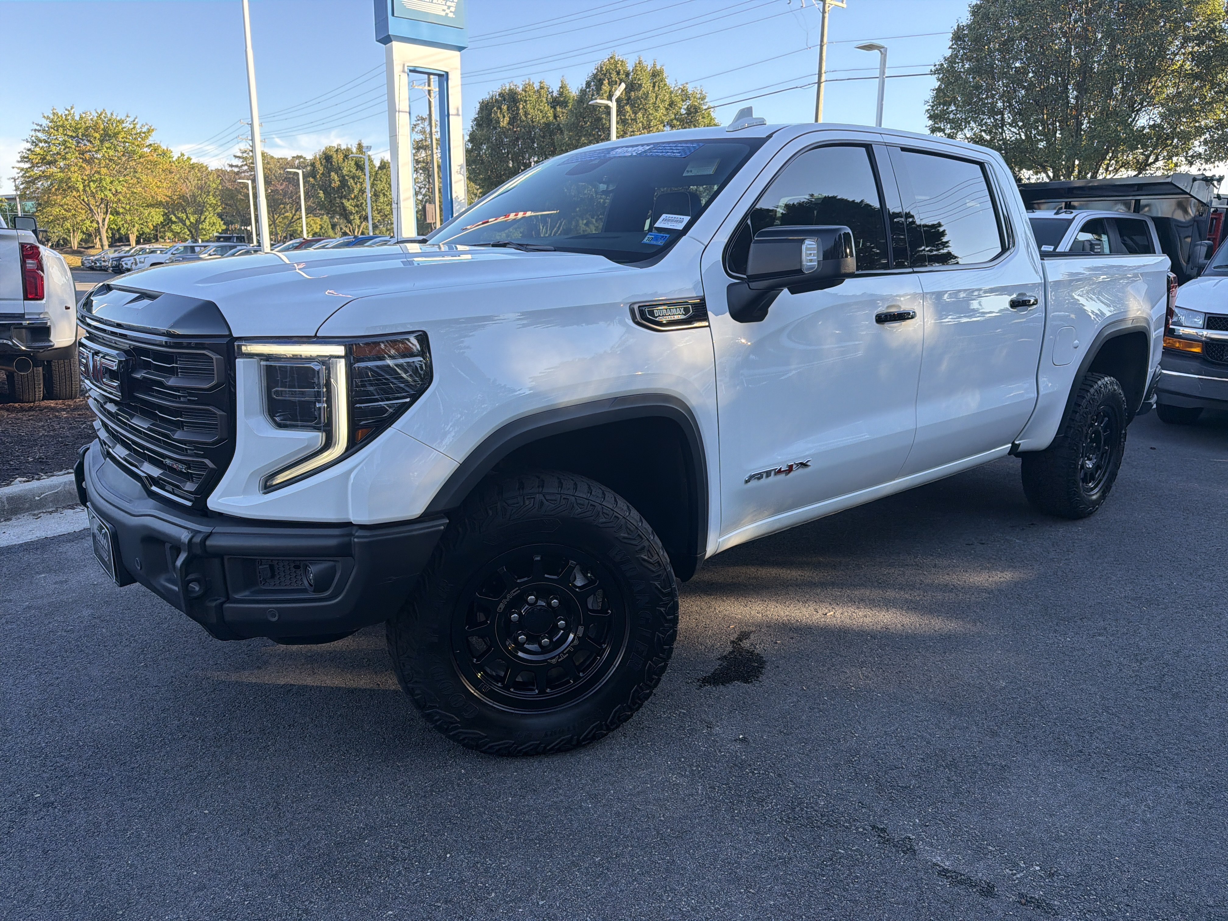 Used 2024 GMC Sierra 1500 AT4X w/ AT4X AEV Edition AWD/4WD image 5
