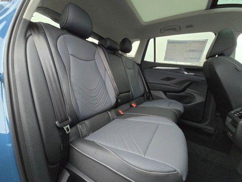New 2026 Volkswagen Tiguan SE AWD/4WD image 15