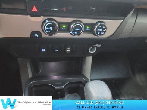 Used 2017 Toyota Tacoma SR5 image 21