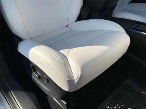 Used 2019 Tesla Model X Performance image 62