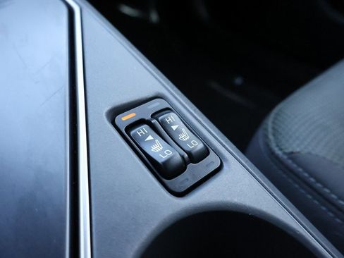 Used 2024 Subaru Crosstrek 2.0i Premium image 38