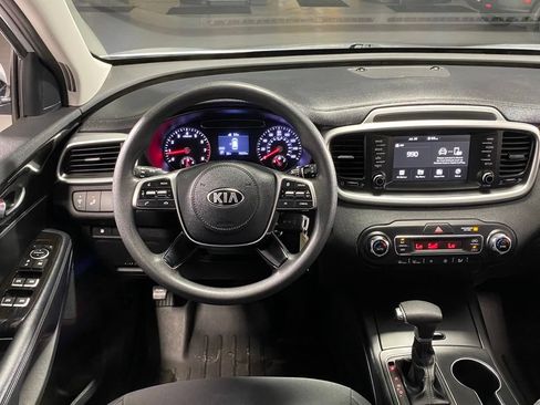 Used 2019 Kia Sorento AWD V6 image 27