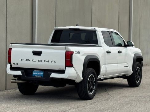 Used 2026 Toyota Tacoma TRD Off-Road w/ TRD Off Road Premium Package AWD/4WD image 29