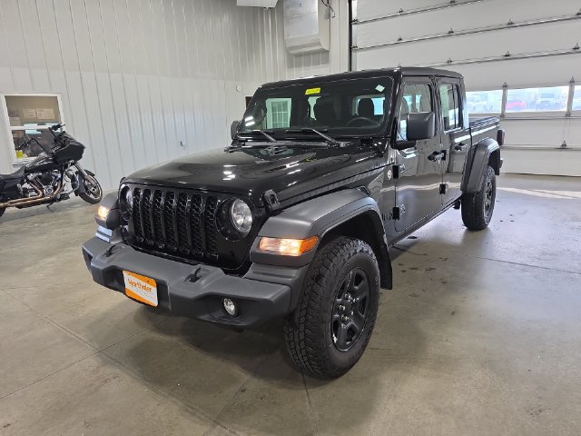 Used 2021 Jeep Gladiator Sport AWD/4WD image 4
