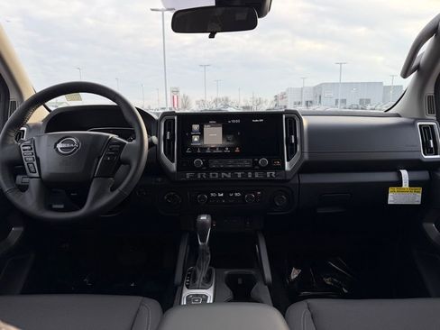 New 2026 Nissan Frontier SV image 18