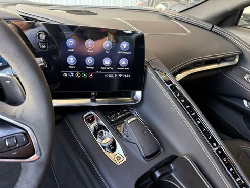 Used 2022 Chevrolet Corvette Stingray Preferred Cpe w/ Z51 Performance Package image 23