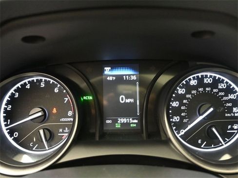 Used 2024 Toyota Camry SE image 10