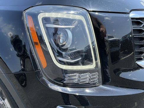 Used 2022 Kia Telluride S FWD image 11