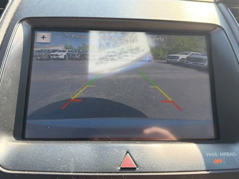 Used 2018 Ford Taurus SEL w/ Equipment Group 201A FWD image 35