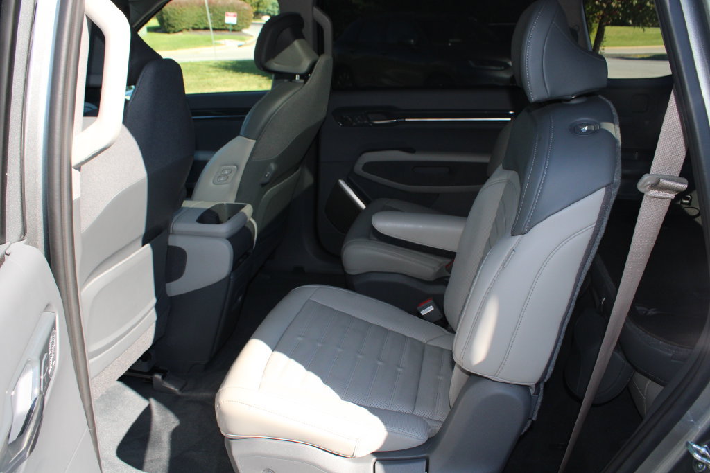 Used 2024 Kia EV9 Land AWD/4WD image 14