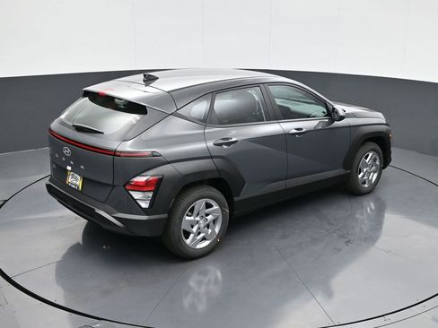New 2026 Hyundai Kona SE image 17